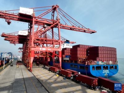 由負(fù)轉(zhuǎn)正!4月單月我國貨物貿(mào)易進出口同比增長8%